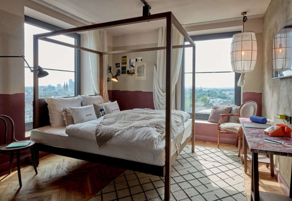25Hours Hotel Duesseldorf Das Tour